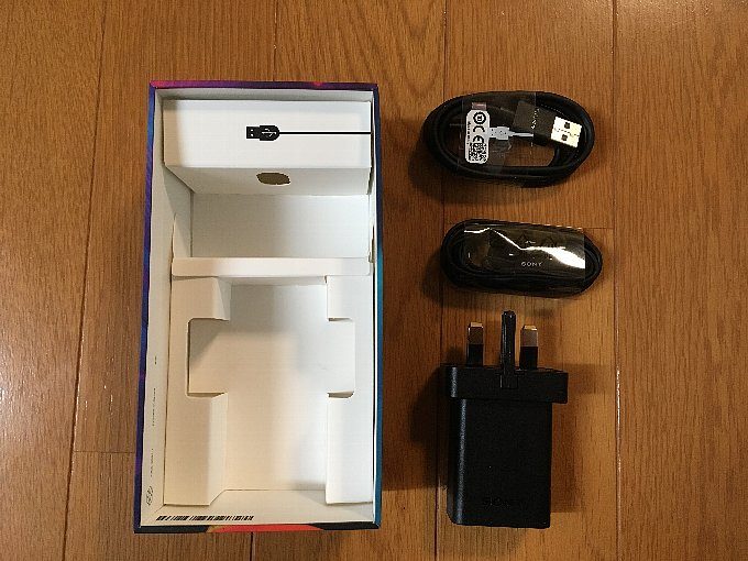 Xperia XZ F8332 の付属品