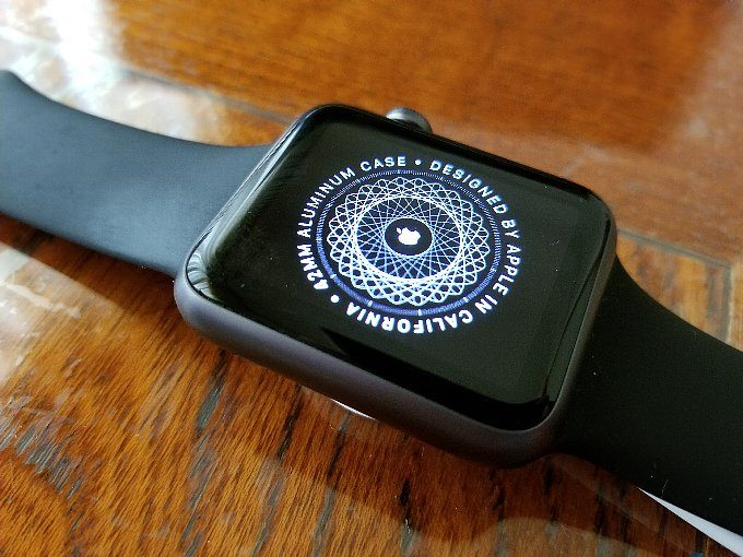 引っ張り出してきた初代Apple Watch